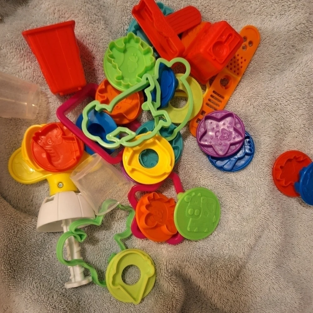 Play-Doh Cookie Cutters Ice Cream Playsets Lot